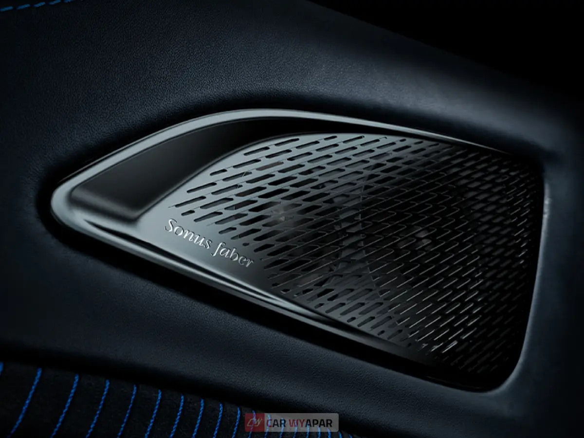 Maserati MC20 Top Feature